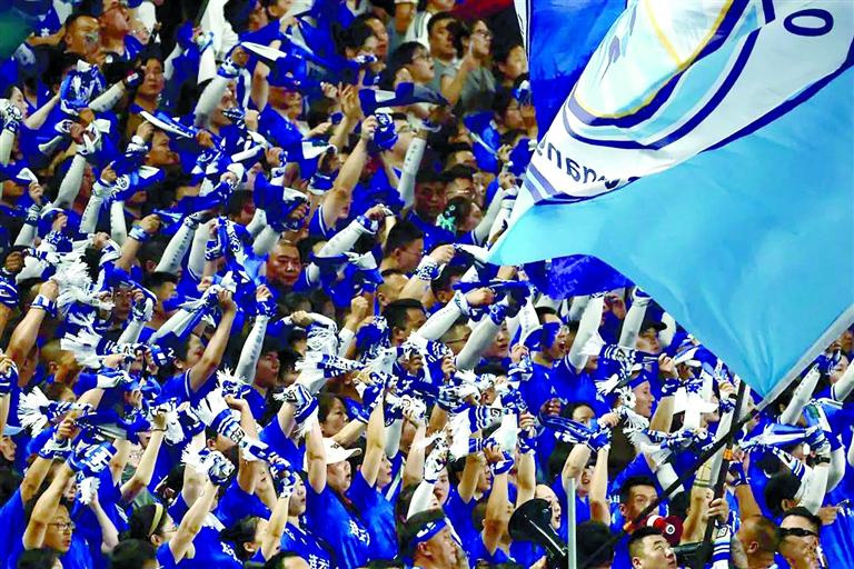 短传结合不, 可惜未能进, 连云港队面 短传结合不, 可惜未能进, 连云港队面